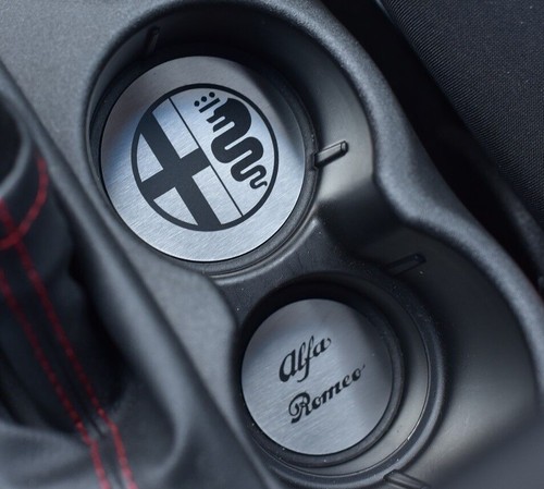 Placcas alfa romeo - placcas,